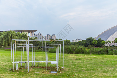 上海校园绿地休息椅子设计图片