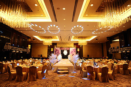 金色系婚礼舞台背景图片