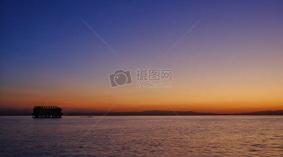 青海湖日出图片