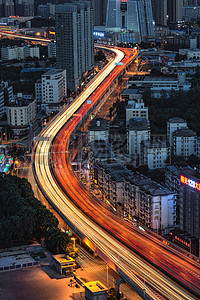 城市交通车轨夜景高清图片