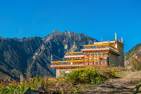 秋季自治州度假墨尔多神山与藏居背景