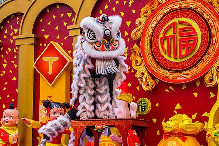 舞狮春节庙会高清图片
