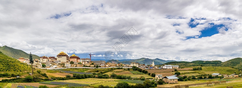 藏传寺庙松赞林寺背景