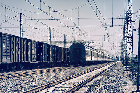 怀旧色的中国老式火车照片图片