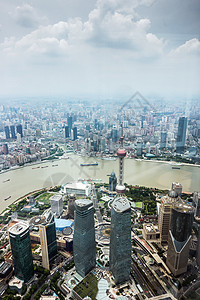 航拍的高度看到的上海的高楼林立背景图片