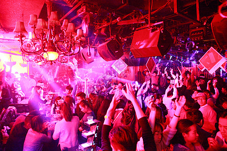 聚会灯光很嗨的酒吧夜场聚会与DJ背景
