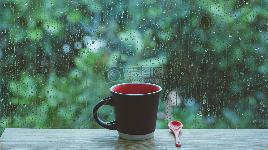 雨天水珠玻璃咖啡杯图片