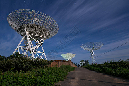 天文台星空银河夜景图片