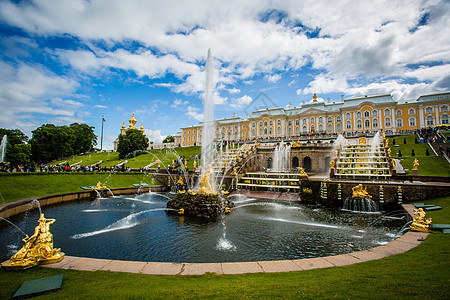 俄罗斯夏宫喷泉图片