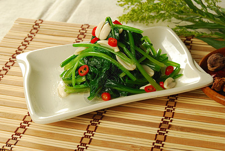 炒菠菜多叶蔬菜高清图片
