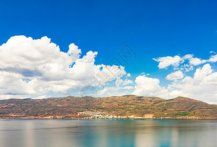 山水湖泊背景图片