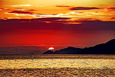 海边油画夏天海边唯美的落日背景