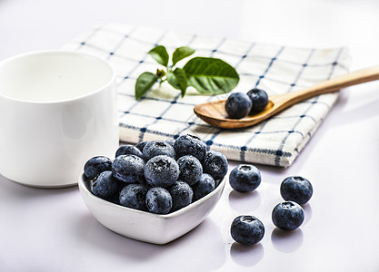 蓝莓蓝色水果背景高清图片