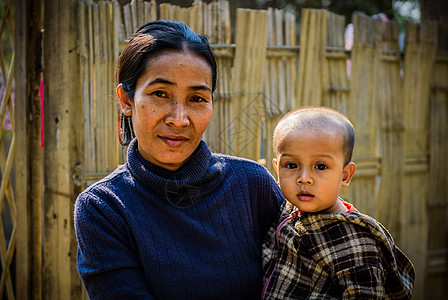 缅甸母子人文情感高清图片