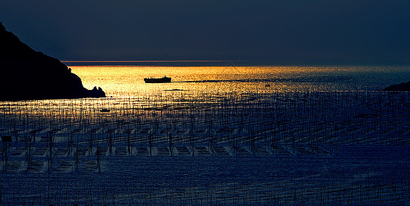 霞浦滩涂大海、阳光、船背景