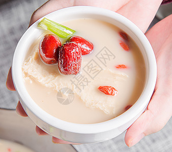 酸奶芋圆火锅大骨浓汤汤底背景