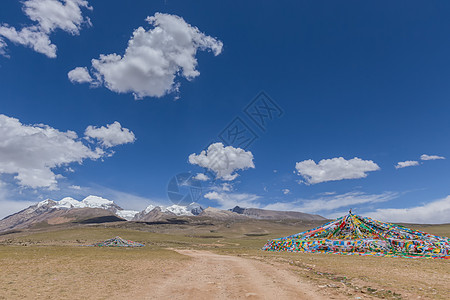西藏帐篷青藏线越野车道路背景图背景