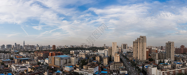 蓝天白云高楼城市天空美图背景