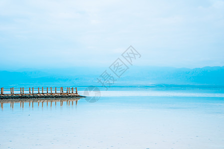 山水茶卡盐湖背景