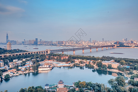 武汉最早的大桥武汉黄昏长江大桥背景