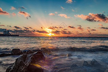 意境门海上日出背景