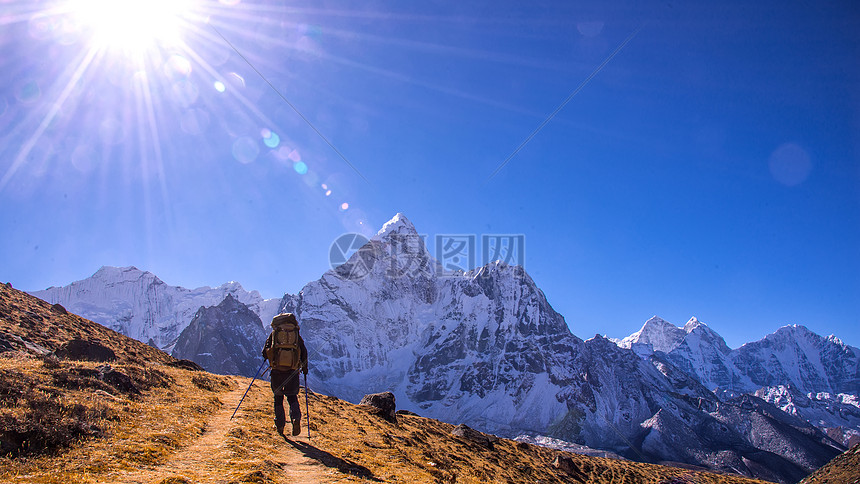 户外登山图片