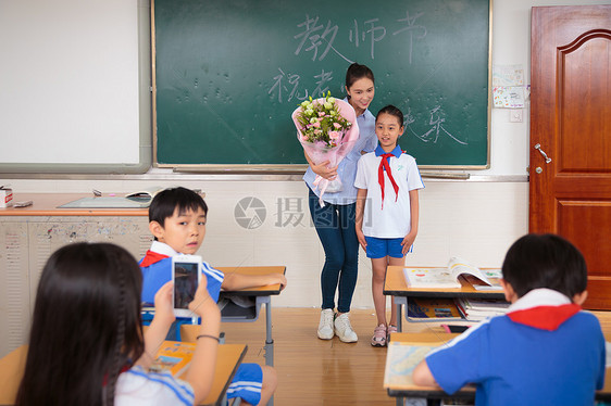 教师节学生礼物图片