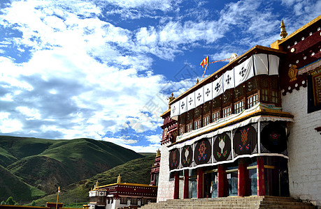 川藏线理塘寺背景