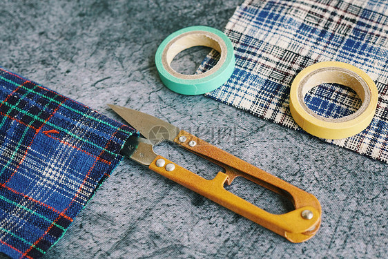 裁缝的工具及布料图片