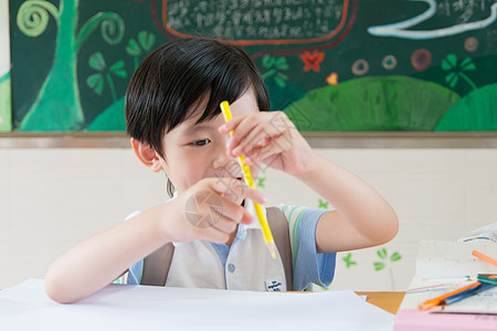 青春活力的小学生图片