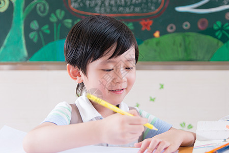 青春活力的小学生图片