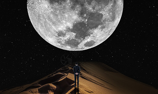 月球与孤独的人图片