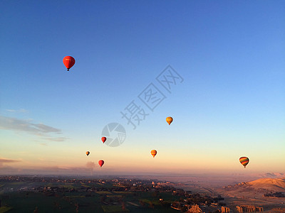埃及卢克索帝王谷热气球高清图片