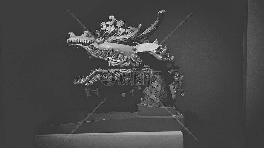 龙舟雕刻工艺品