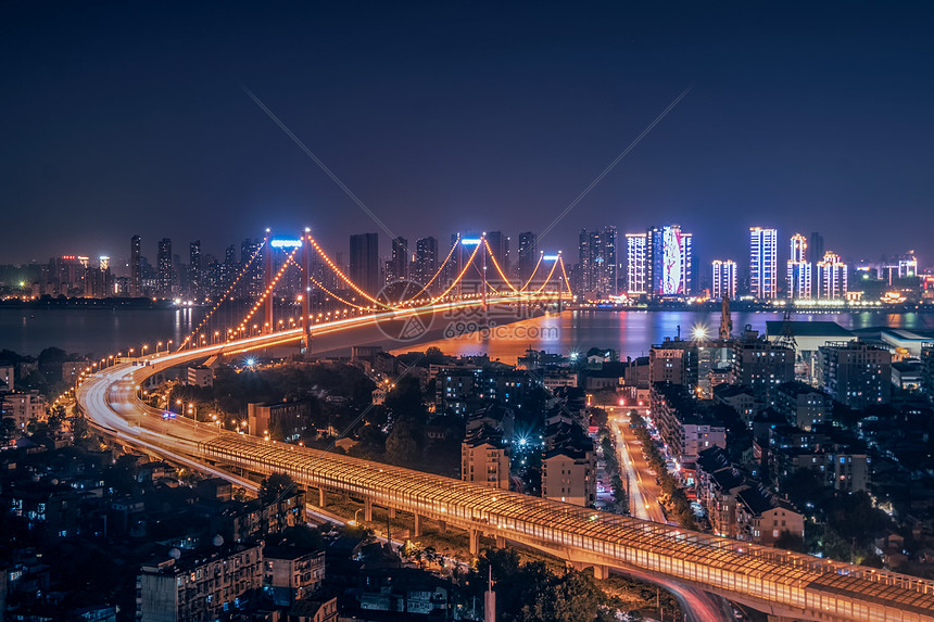 武汉鹦鹉洲长江大桥夜景图片