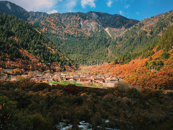 川西秋景图片