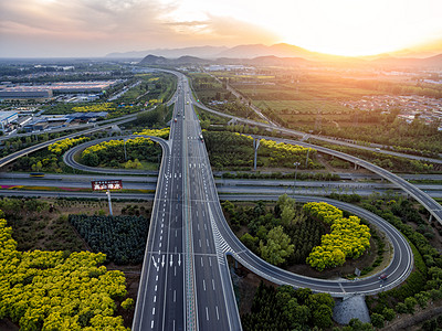 青海高速路航拍北京郊区怀柔桥背景