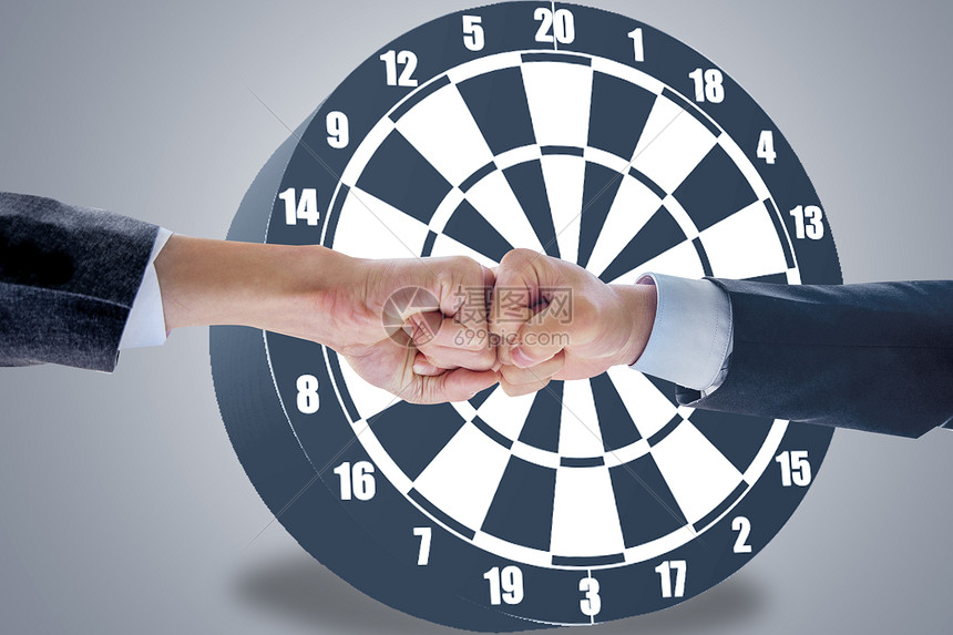 企业如何选择云服务器:存储空间与性能是否足够的关键考量 (企业如何选择目标市场)-优乐评测网