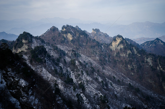 武当山雪景风光图片