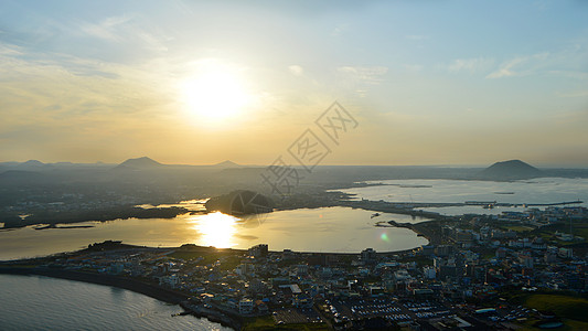 韩国济州岛城山日出峰观景台俯视唯美风景图片