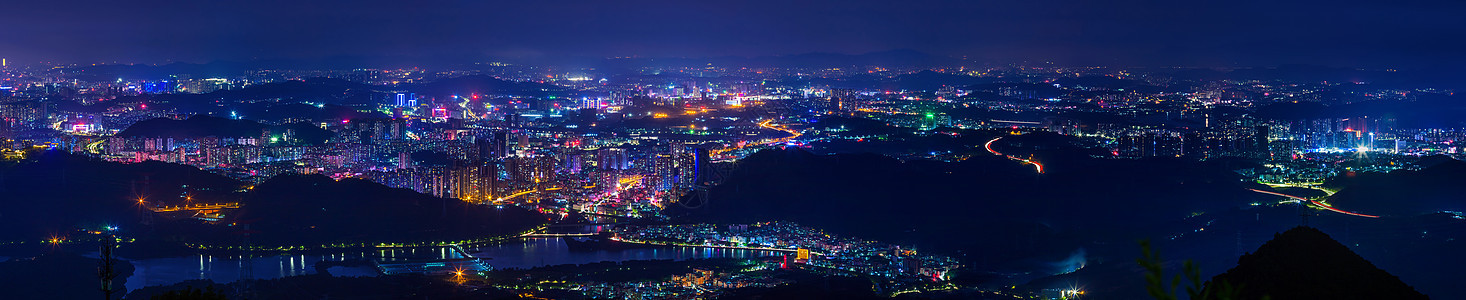 山丘区城市夜景图片