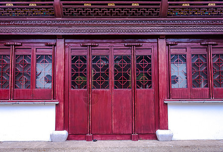 中国古建筑对称门扇背景背景图片