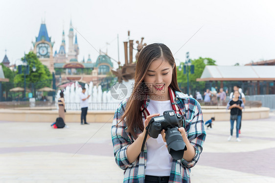 城市旅行女孩相机图片