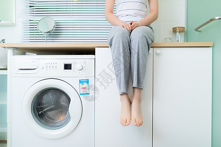 洗衣服女孩家居生活女孩家电背景