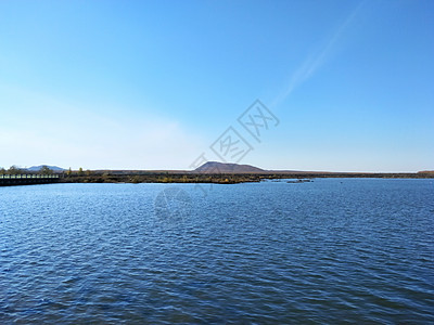 五大连池火山堰塞湖背景图片