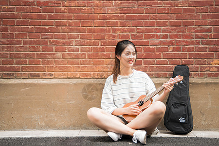 校园乌克丽丽女孩图片