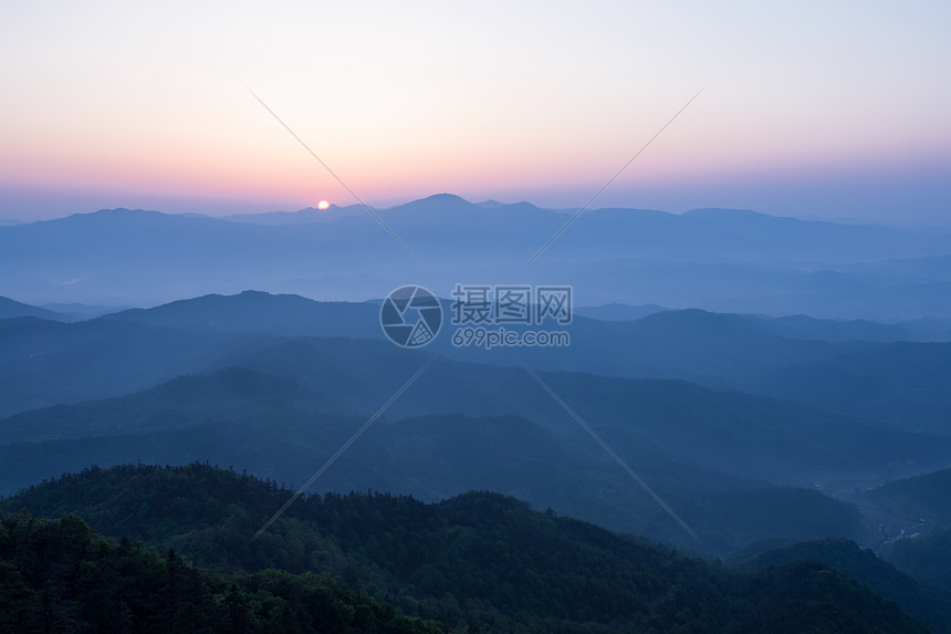 湖北大悟三爪山图片