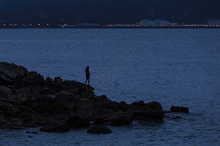 岩石的海图片