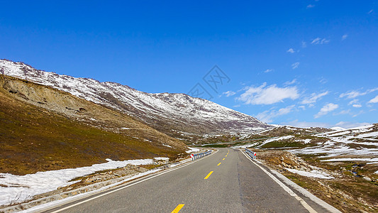 新疆公路风光图片