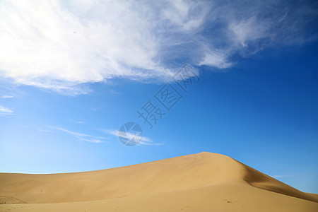 甘肃敦煌鸣沙山沙丘风景照背景图片